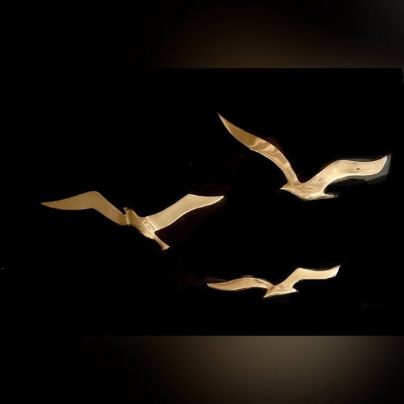 Vintage Mid Century Brass Birds Trio Wall Mount Sculpture - 1970’s Vibes - Picture 1 of 9